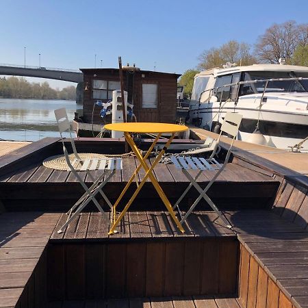 Logement Insolite La Toue Cabanee Centre Ville Angers Esterno foto